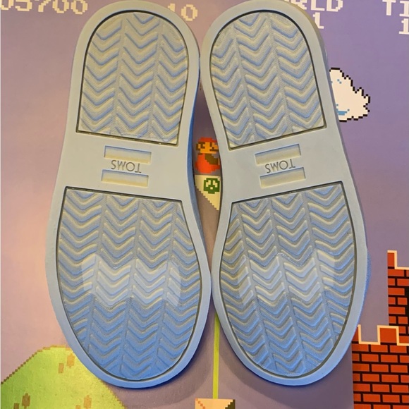 Toddler TOMS. T9  Like New - Picture 4 of 7